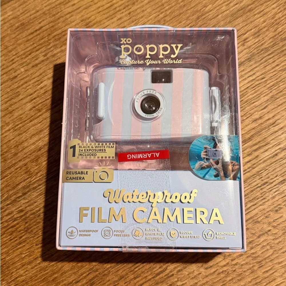 XO Poppy Waterproof Film Camera - Pink & blue Stripe